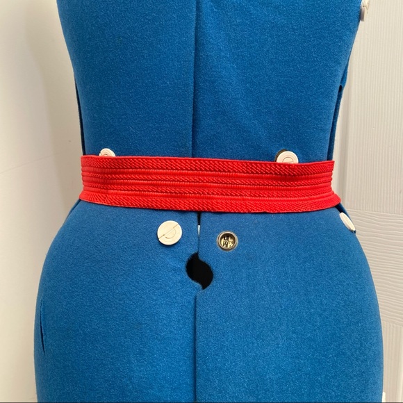 Vintage women red/gold buckle, stretch red 2” elastic band. Size waist 28”. Used - Picture 2 of 7